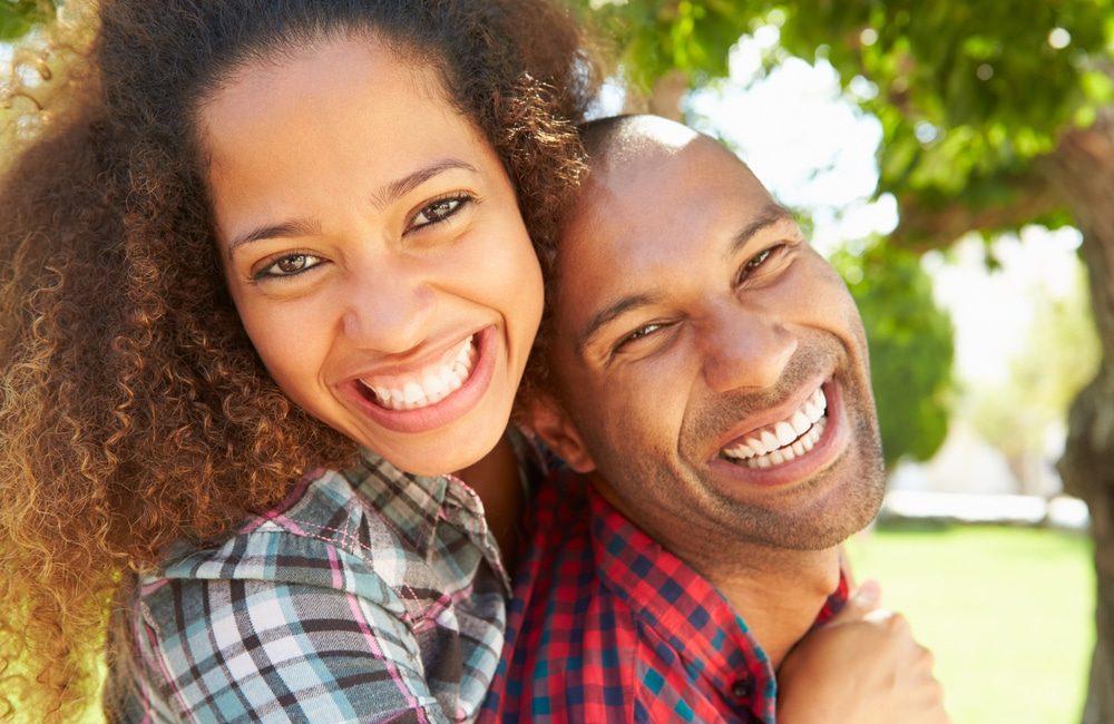 Head,And,Shoulders,Portrait,Of,Loving,Couple,Outdoors